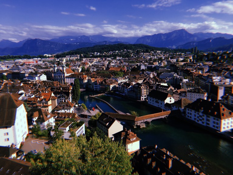 2018-08-11 17:44:19.055